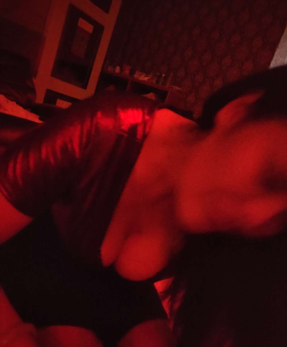 洗浴中心新来的大奶